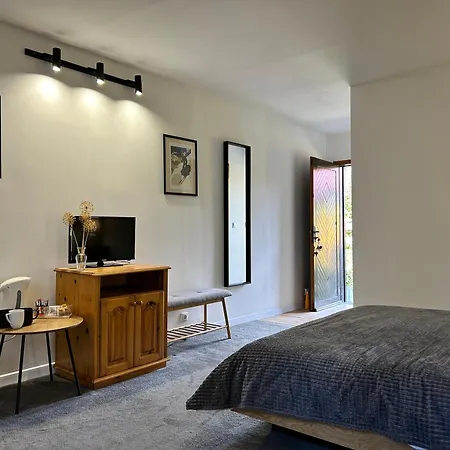 Devonshire 3*