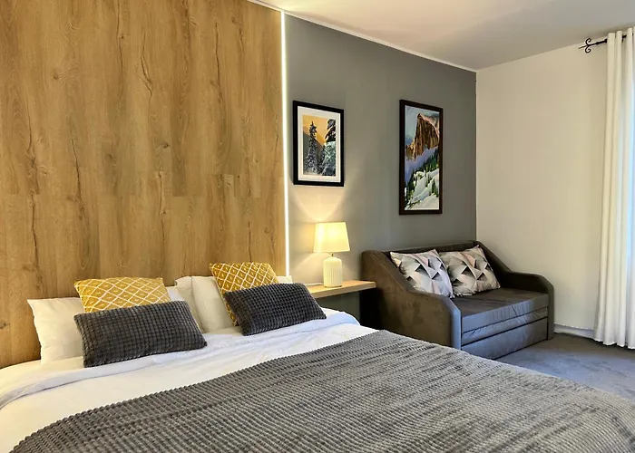 Devonshire 3* בנסקו